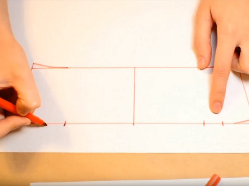 Отмечаем расположение и ширину лямок Отмечаем расположение и ширину лямок