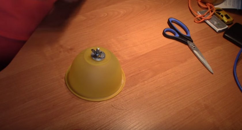 Тарелочка с крепежом Тарелочка с крепежом